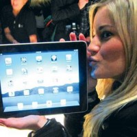 iPAD!!!! I TOUCHED IT!!!! Apple iPad review!