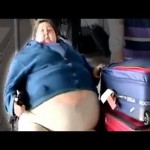 425 POUND WOMAN DIES BECAUSE CAN’T FIT ON PLANE!