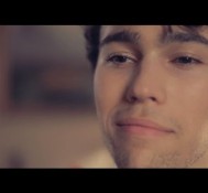 “Hold On We’re Going Home” – Drake (Max Schneider)